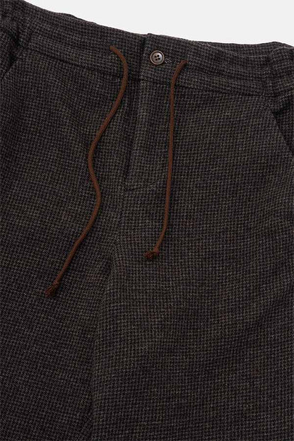 Side gathers pants