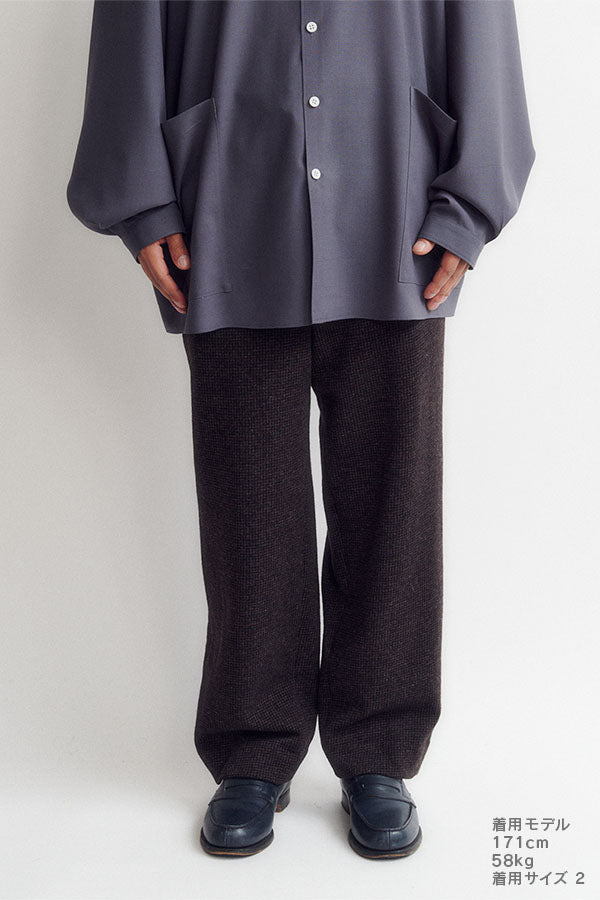 Side gathers pants
