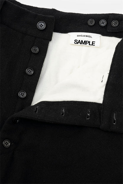 Button fly pants ①