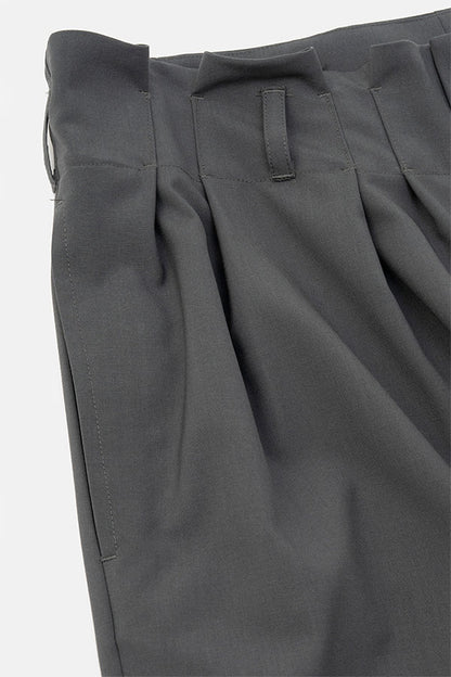 Wide tuck pants