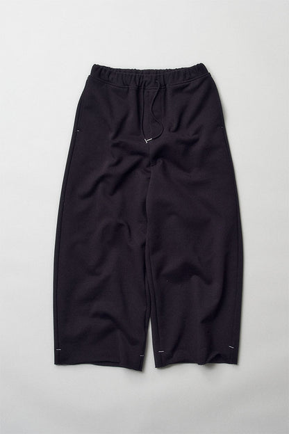 Wide sweatpants