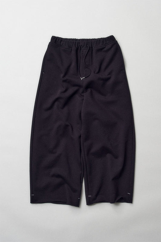 Wide sweatpants