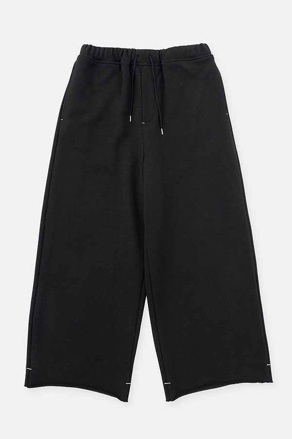 Wide sweatpants