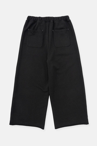 Wide sweatpants