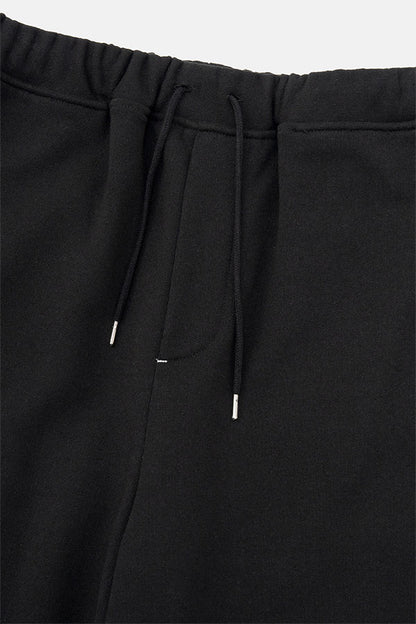 Wide sweatpants