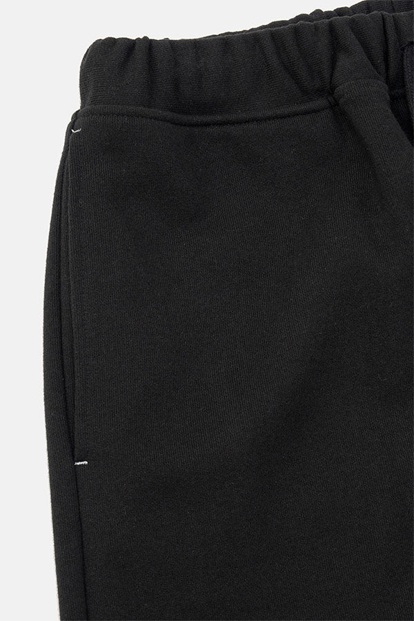Wide sweatpants