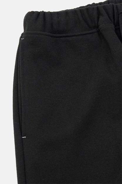 Wide sweatpants