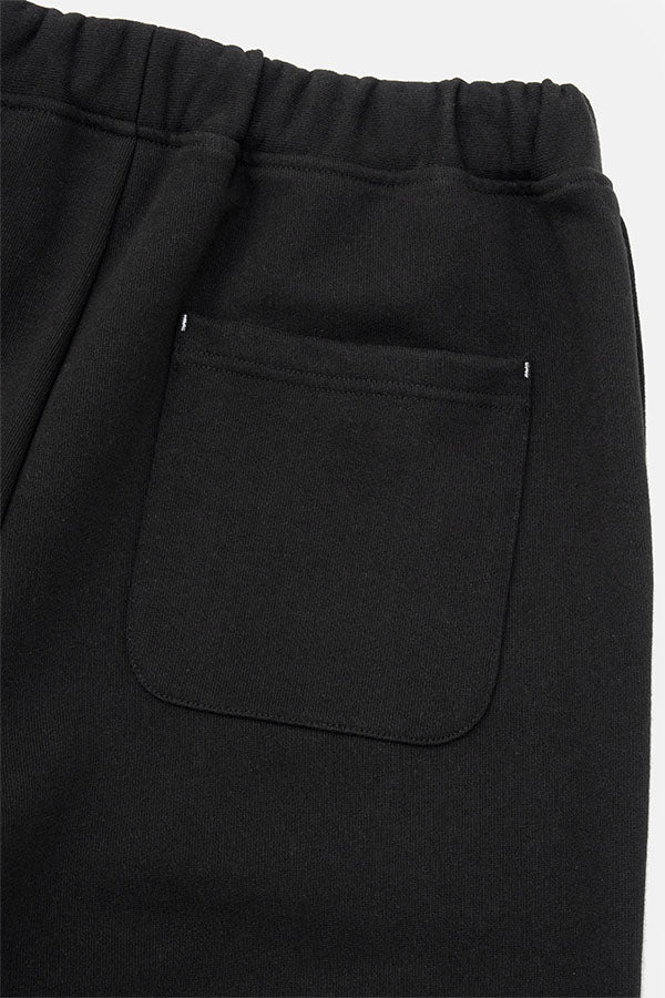 Wide sweatpants