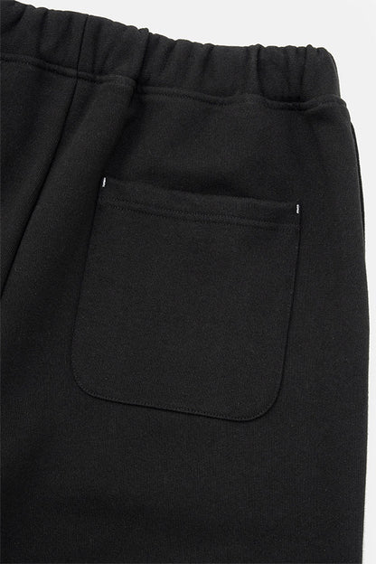 Wide sweatpants