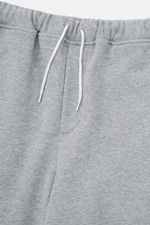 Wide sweatpants