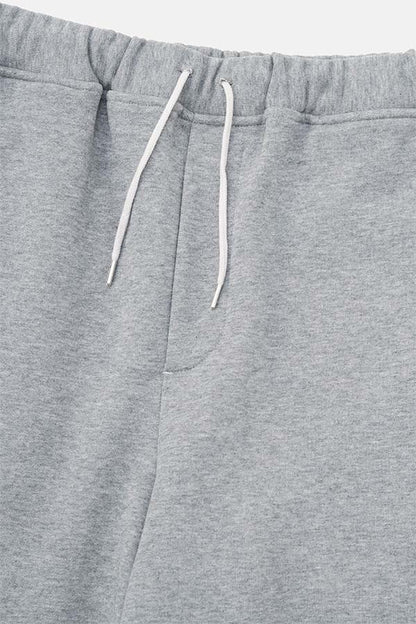 Wide sweatpants