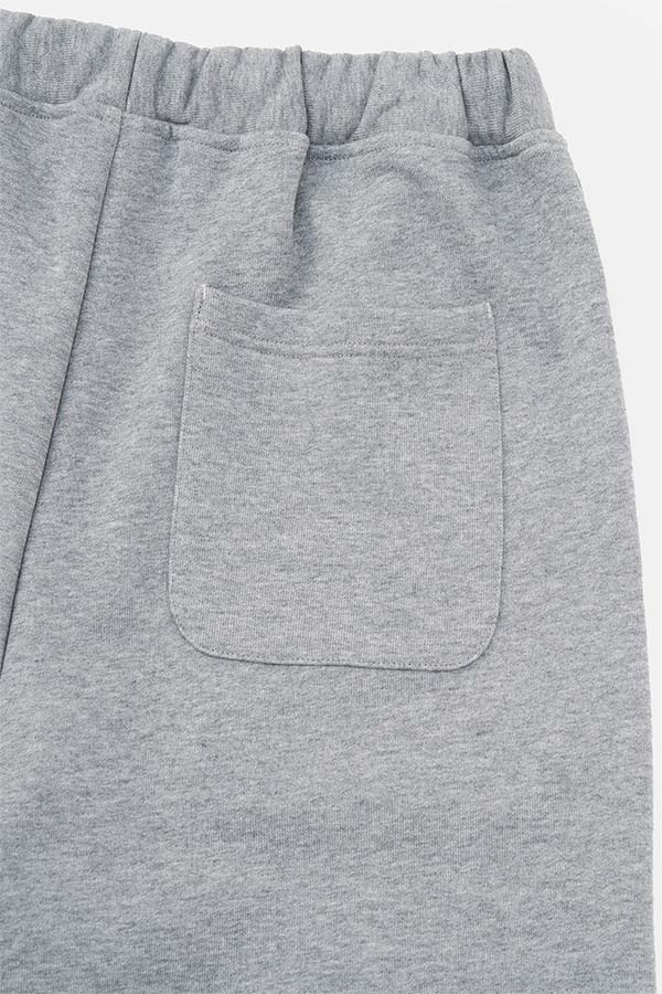 Wide sweatpants