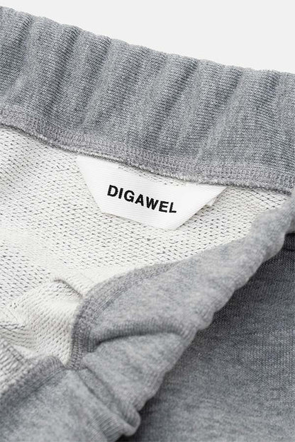 Wide sweatpants
