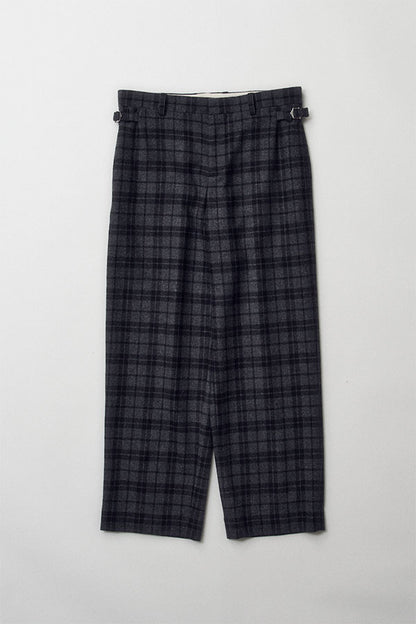 Side adjuster pants