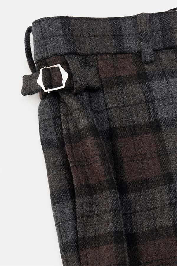 Side adjuster pants