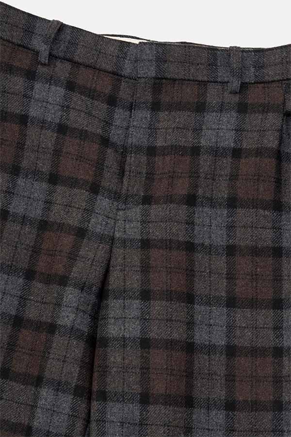 Side adjuster pants