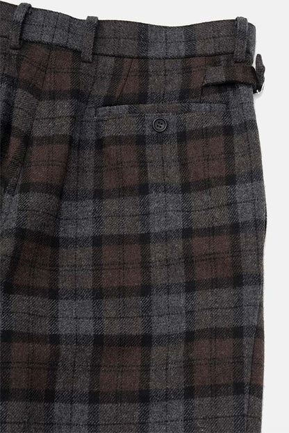 Side adjuster pants