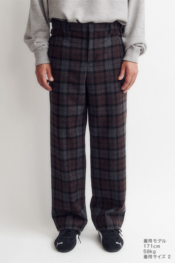Side adjuster pants
