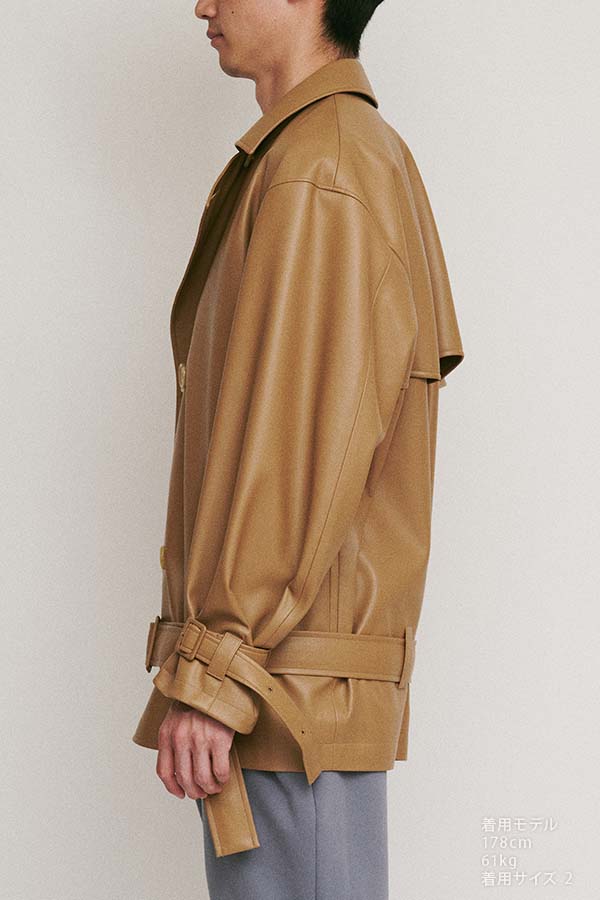 Short trench coat